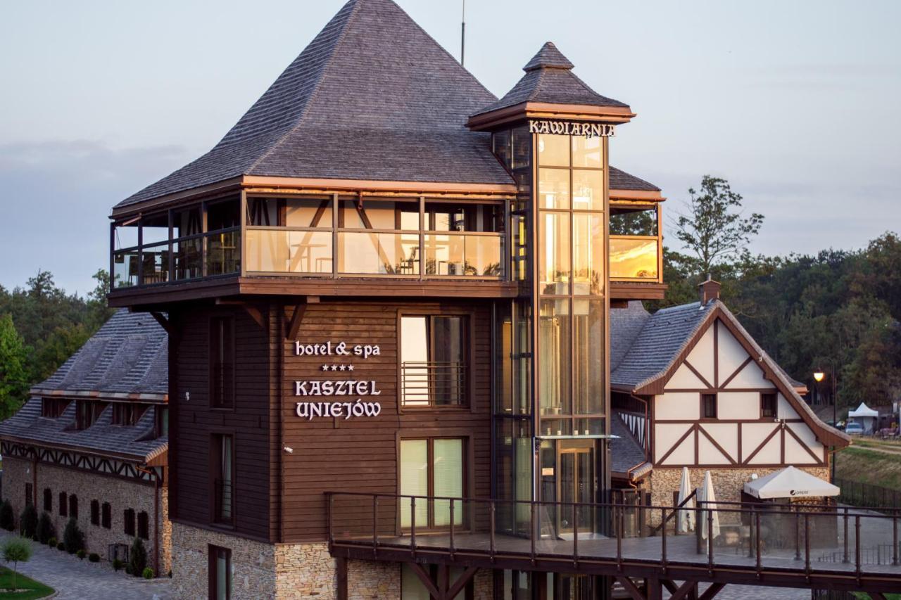 Hotel & Spa **** Kasztel Uniejow Luaran gambar