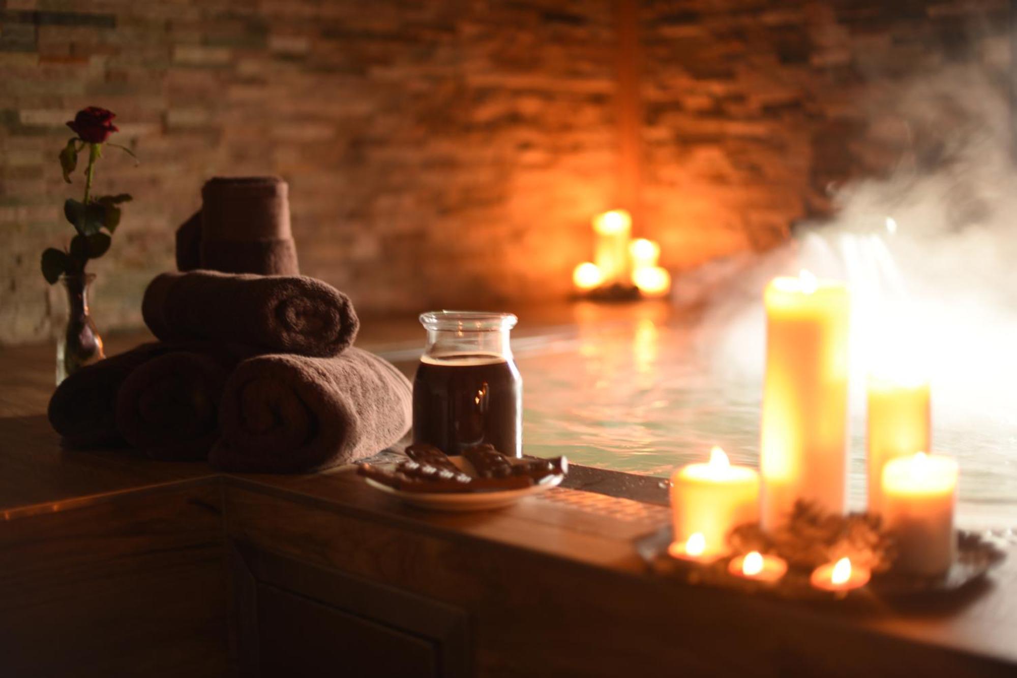 Hotel & Spa **** Kasztel Uniejow Luaran gambar