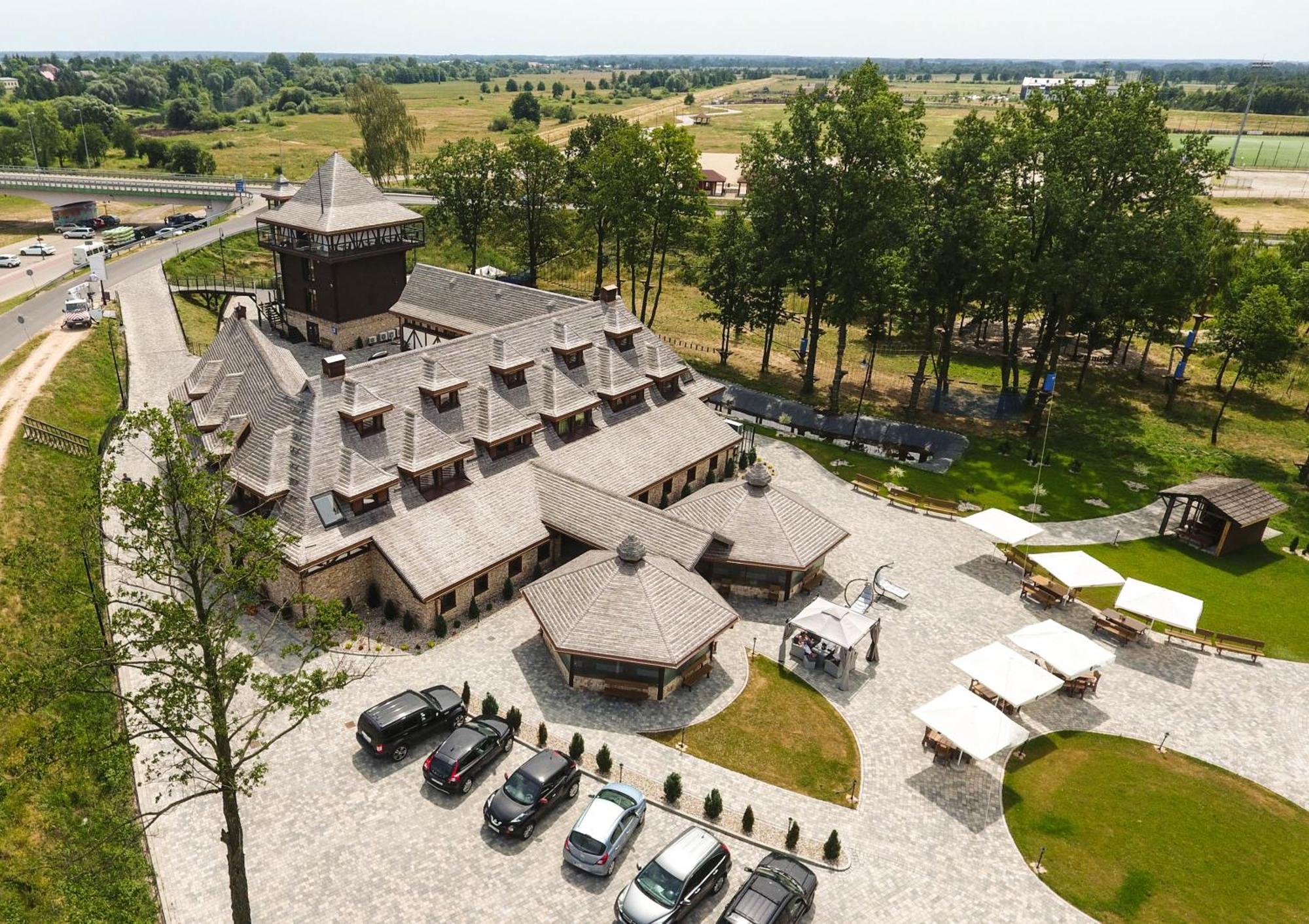Hotel & Spa **** Kasztel Uniejow Luaran gambar