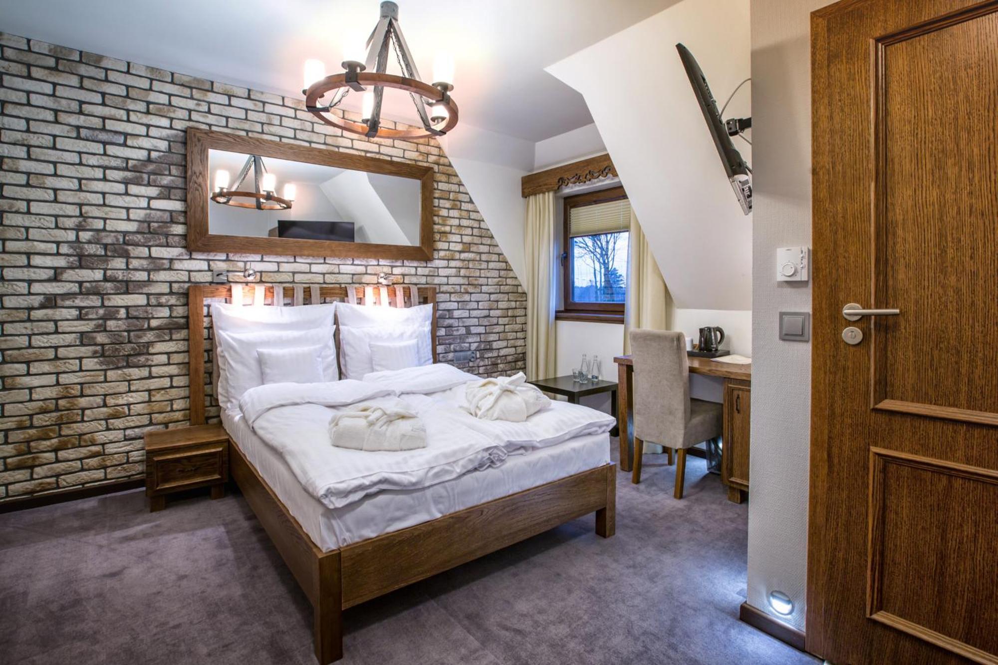Hotel & Spa **** Kasztel Uniejow Luaran gambar