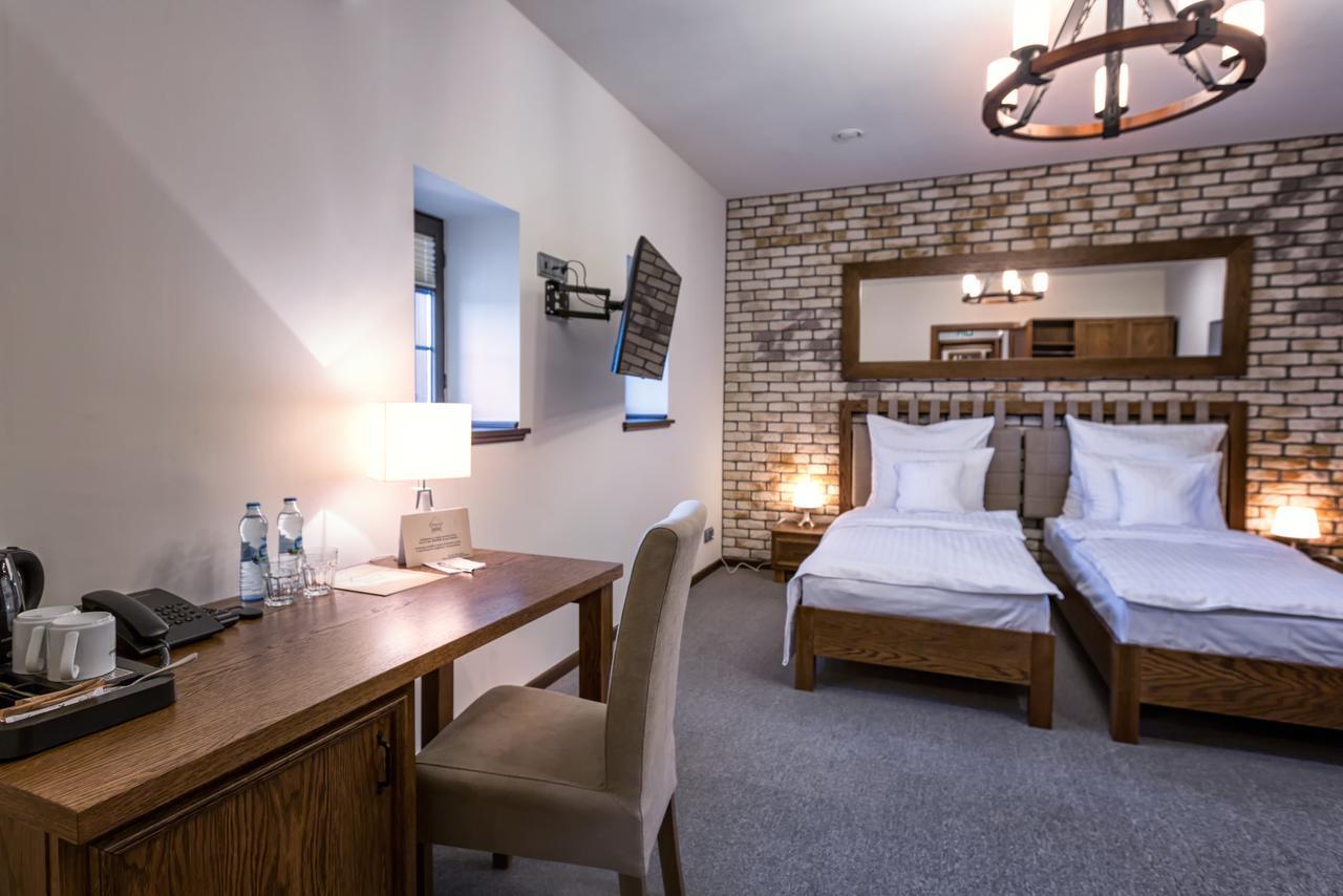 Hotel & Spa **** Kasztel Uniejow Luaran gambar