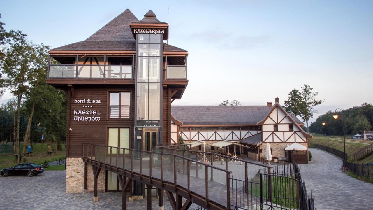 Hotel & Spa **** Kasztel Uniejow Luaran gambar