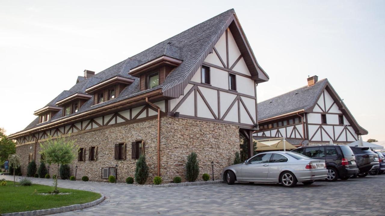 Hotel & Spa **** Kasztel Uniejow Luaran gambar